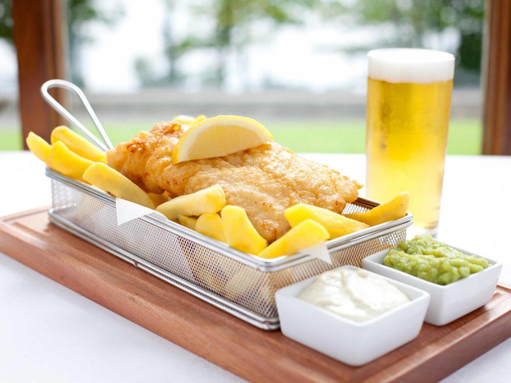 The Lakeside Hotel & Leisure Centre キラロー エクステリア 写真